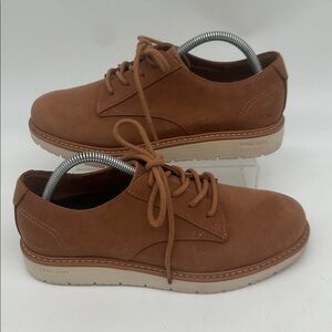 TOMS Men's Size 8 Navi TRVL LITE Dress Shoe Tan Water-Resistant Leather